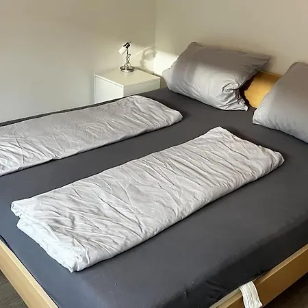 Direkt Am See, 58 Qm アパート *