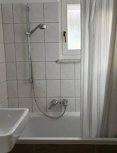 Direkt Am See, 58 Qm アパート *